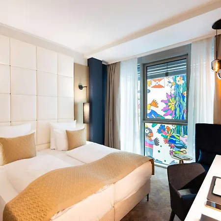 Western Premier Royal Blue 4*
